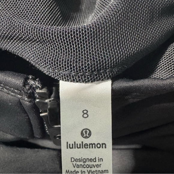 Lululemon Bold Move Zip Up Hooded Jacket Nulu Fabric Size 8 - Picture 12 of 15